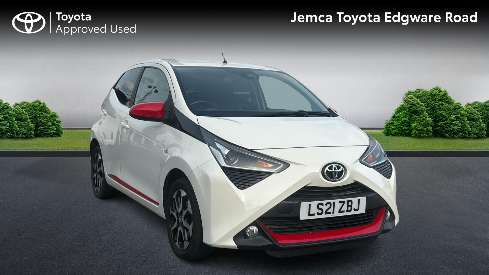 2021 TOYOTA AYGO X